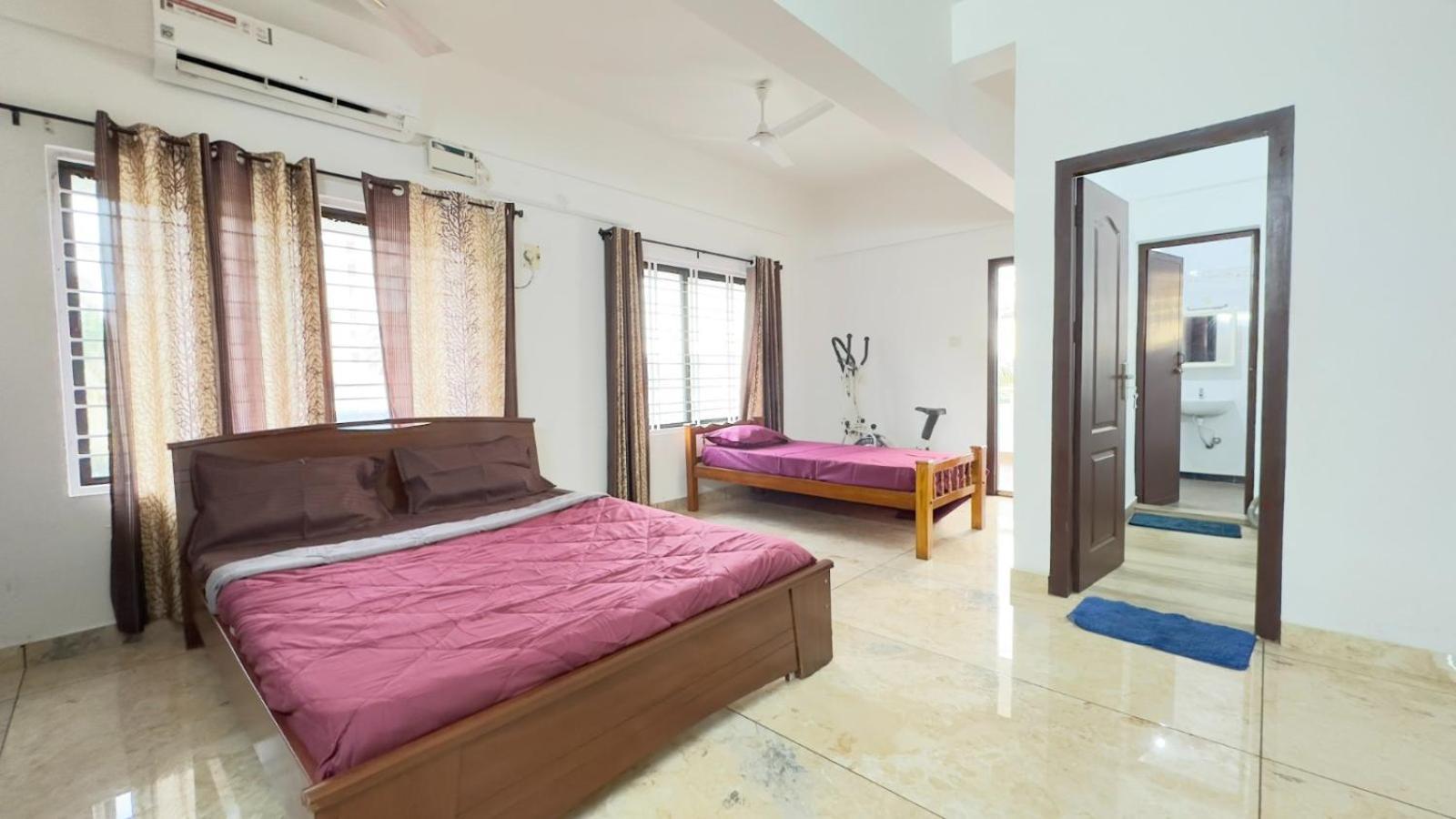 Downtown Manor-Panavila Thiruvananthapuram Exterior foto